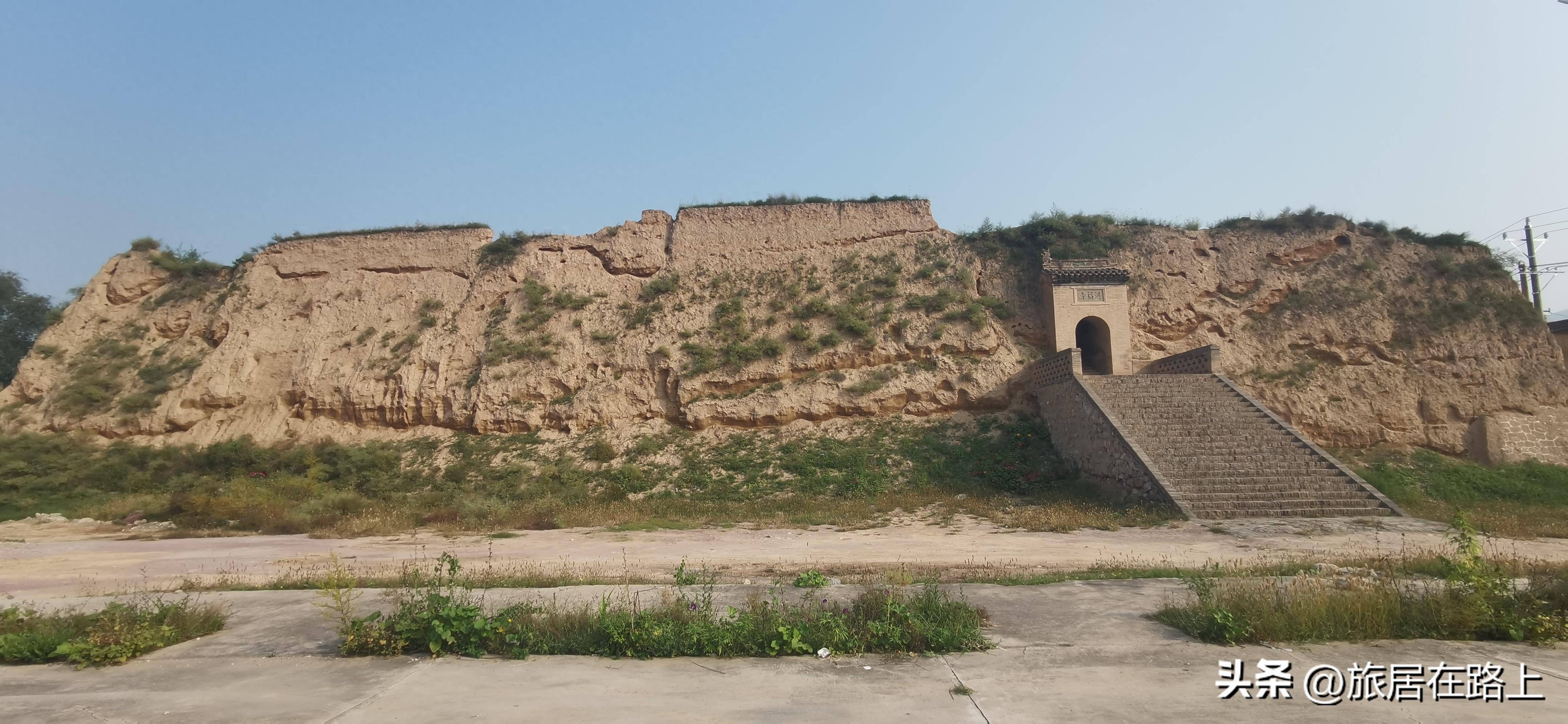 定襄洪福寺里都有什么珍品,奇特的红脸文殊和仙乐飘飘