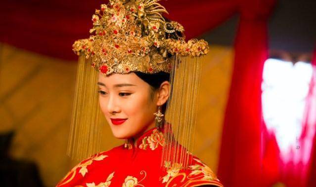 意欢虽然是如懿传中最漂亮的妃子,但她的姓氏,被乾隆所忌惮