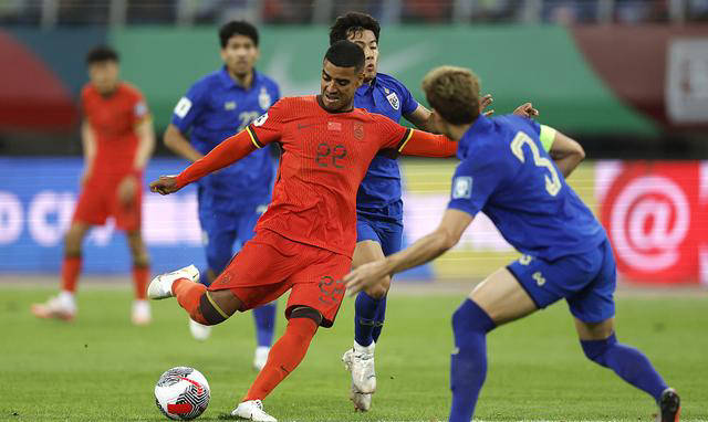 韩国足球队未放水,国足面临挑战与机遇