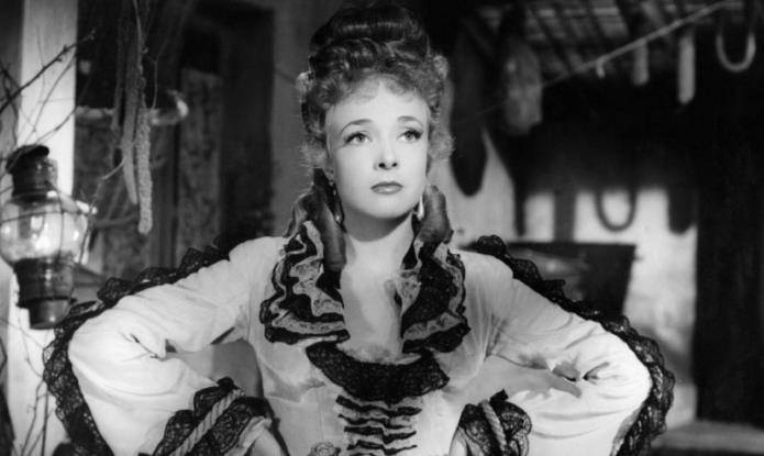 《羊脂球》:一辆马车上的世间百态,荒诞时代尽显人性本色