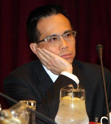 38亿,横行香港8年的张子强,被枪毙后留下哪些疑团_李泽钜_富豪_警方