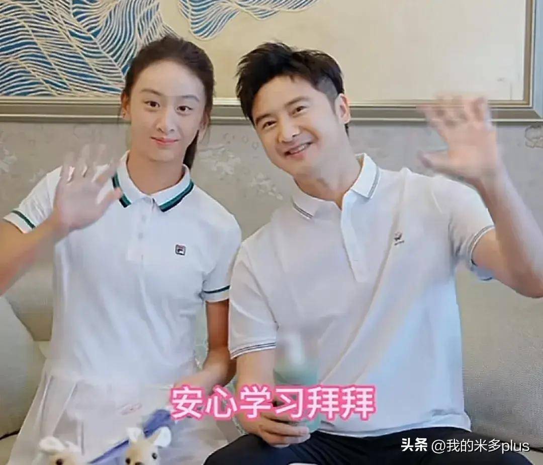 田亮陪女儿练网球,贴心为孩子洗头吹头发,森碟五官气质全像爸爸