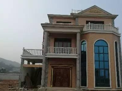 35万建成三层豪华别墅,车库,旋转楼梯一样都不能少