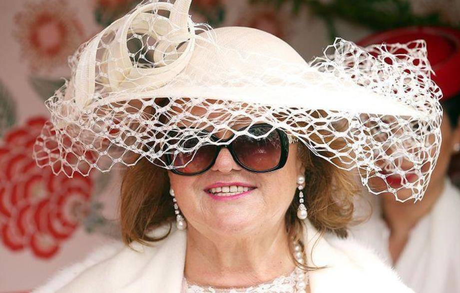 最富争议的女首富:身价千亿,与女儿打官司,67岁苦恼游艇没处放