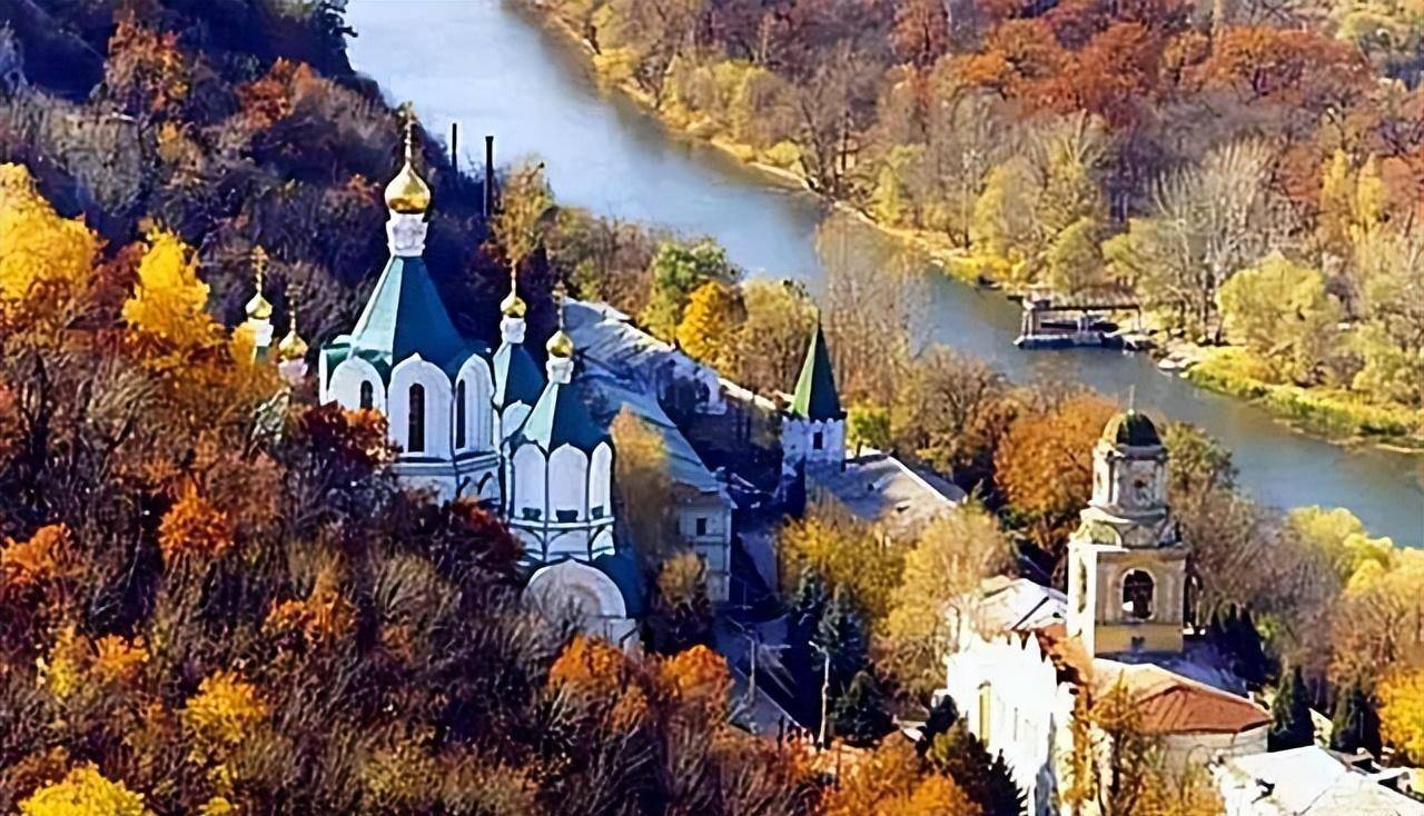 28岁乌克兰美女嫁40岁河南大叔,成婚时已有身孕:一家三口在农村