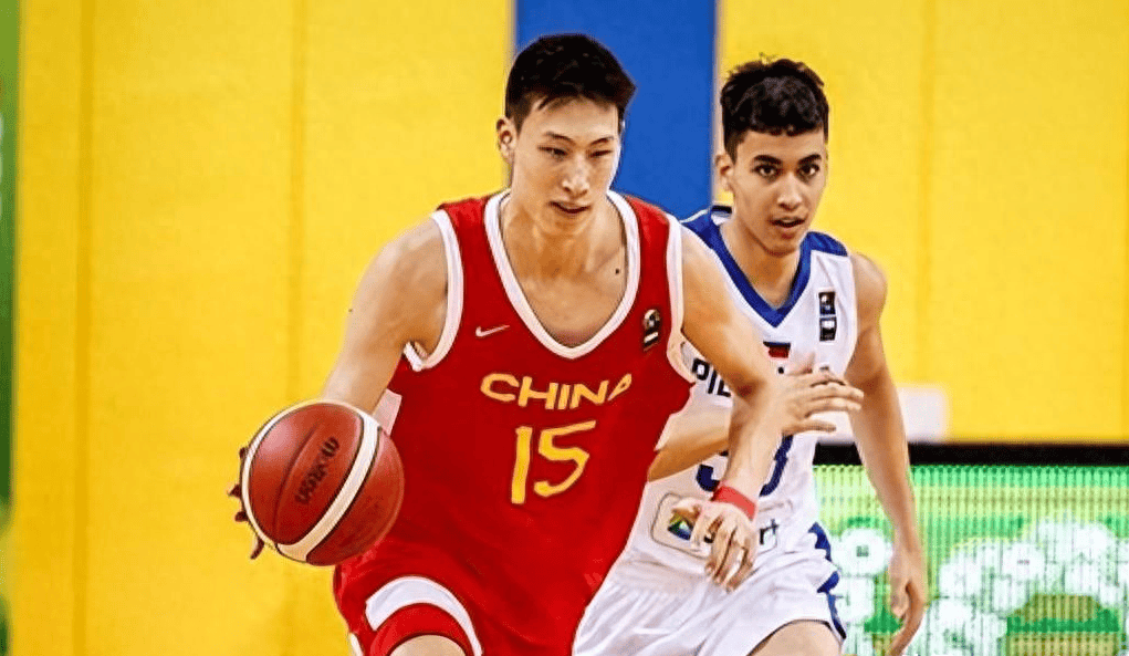 郇斯楠受犯规困扰,张博源仅得两分,在全员发挥下仍大胜塞尔维亚