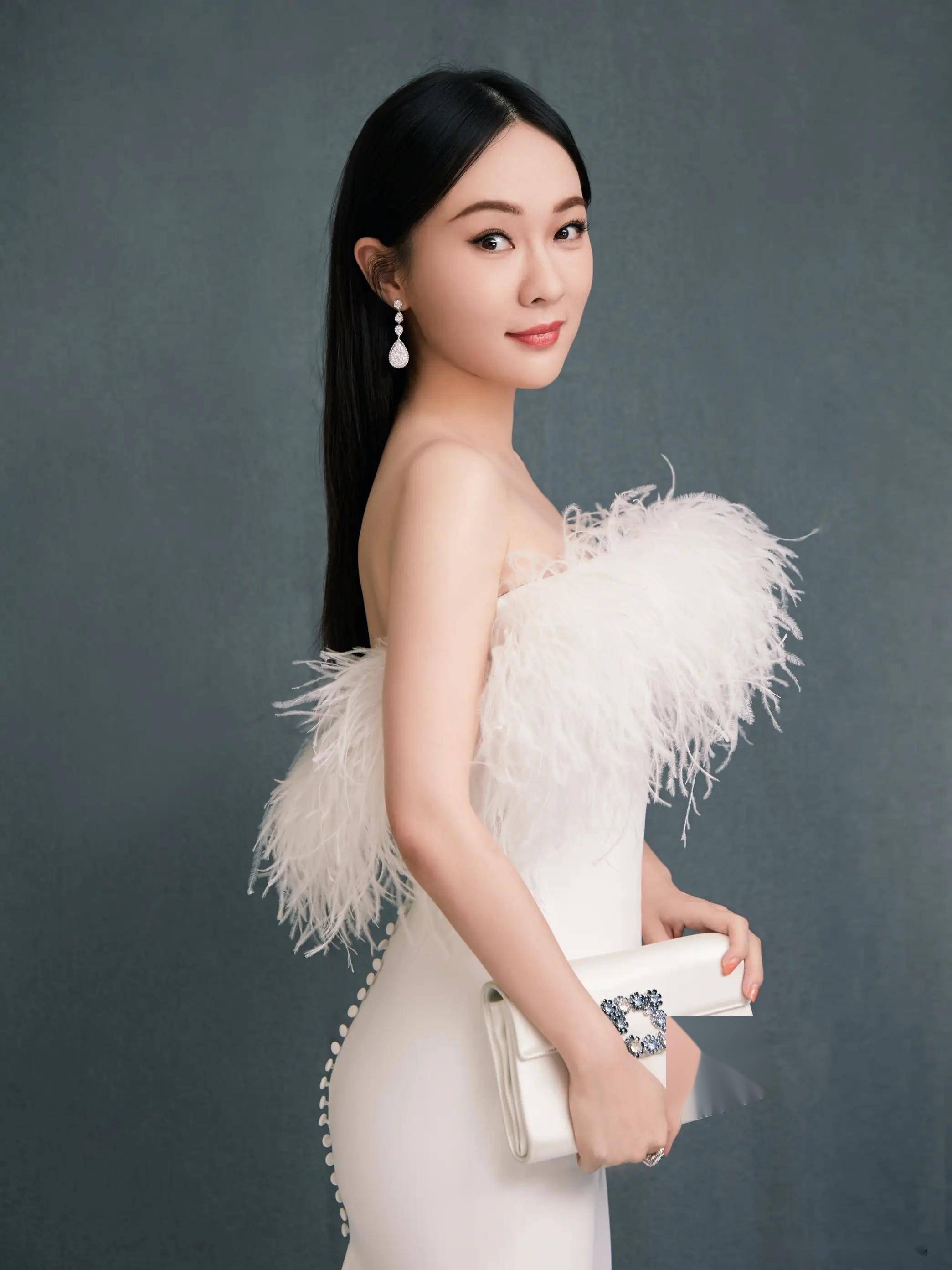 霍思燕写真来袭,女神的美貌和魅力,谁能顶得住?