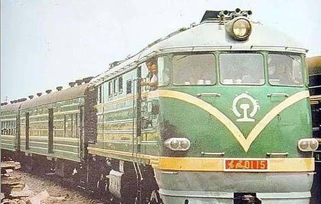 在成昆线上,还有一辆70年代老东风,历经四十多年,仍屹立不倒_搜狐汽车