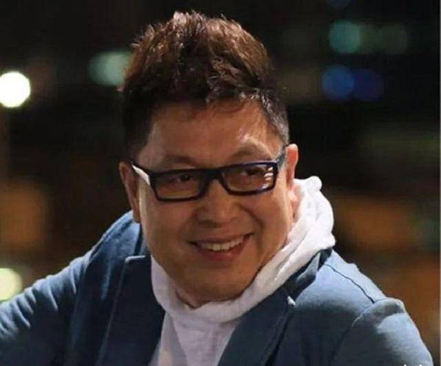 王为念有什么魅力?两婚两离后,还被9.8亿富婆逼婚?