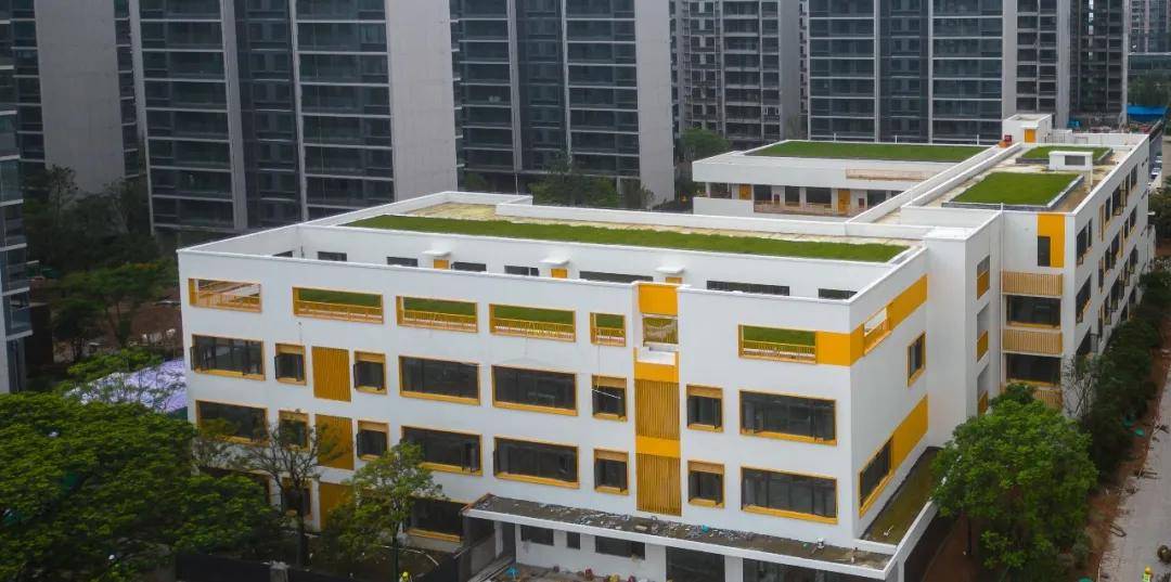 同时,该幼儿园还将与片区内的顺峰小学,顺峰初级中学,顺德一中等学校