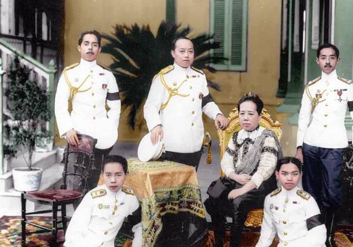 泰国王室的历史旧相片:从拉玛四世和拉玛七世,还有满宫佳丽