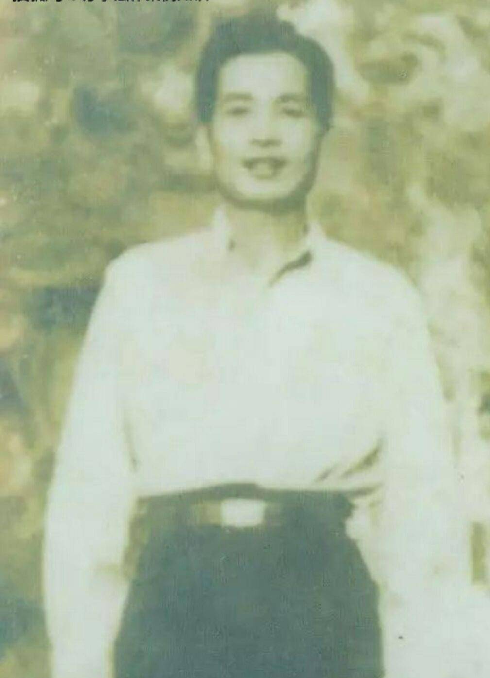 唐宗把电台也搬进了梅花十八洞,每天上午7点和晚上9点半与台湾进行