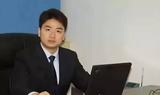 "谁不服徐雷,就是不服我"获刘强东力挺的徐雷,究竟是何许人?