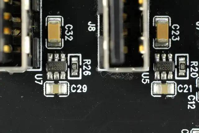 内置60节比克18650电芯,奈特科尔518wh便携户外电源拆解