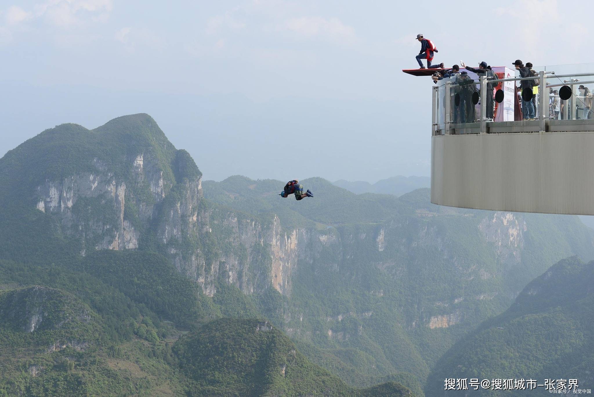 假期去张家界天门山旅游团5日游详细安排,去张家界旅行价格,一定要看