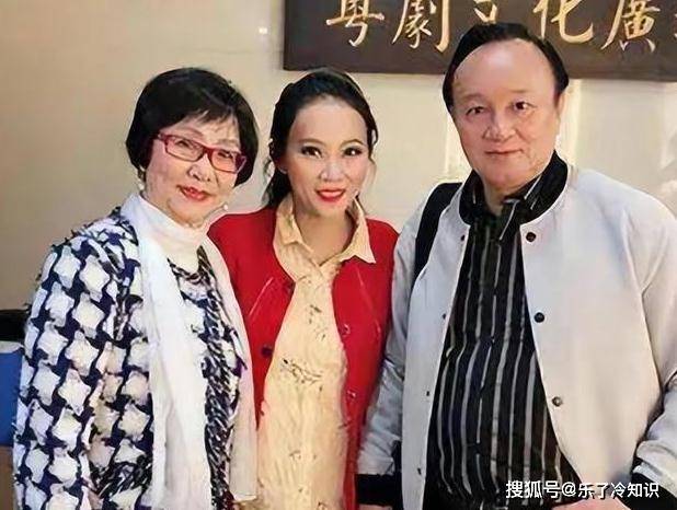 太子炳老婆图片