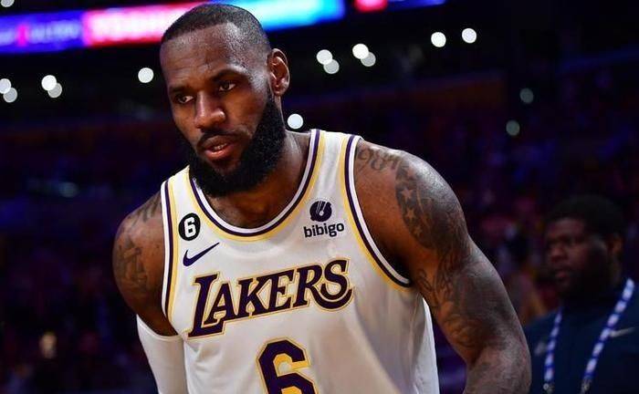 詹姆斯豪掷1.64亿加盟湖人!佩林卡的天才运作震惊nba界