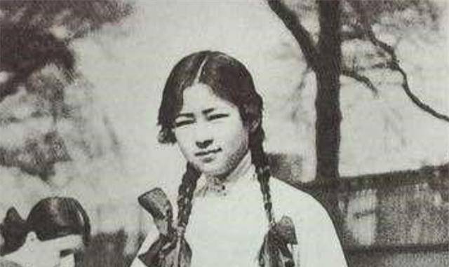 周如枚:丈夫落难时,她离婚带走儿子,婆婆林徽因曾给予她高评