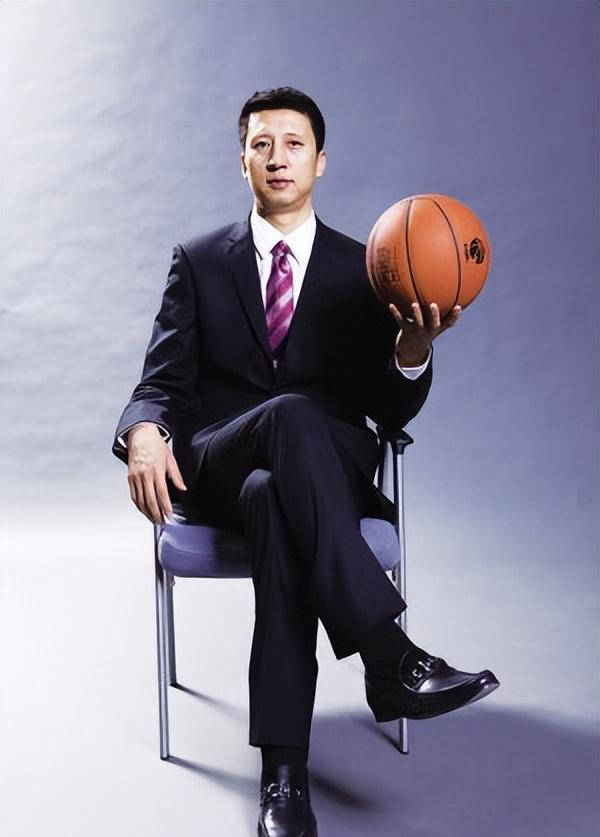 cba动态:休赛期两位冠军主帅下课,李春江加盟,潘江掌舵新局