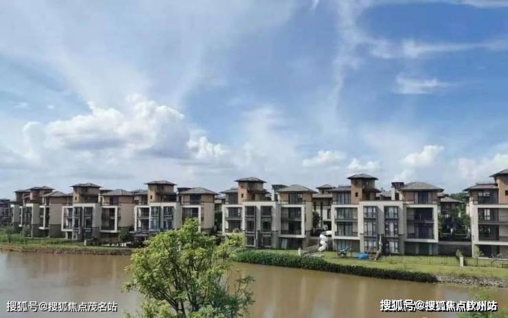 美的鹭湖别墅售楼处电话→售楼中心首页网站→楼盘详情→24小时热线