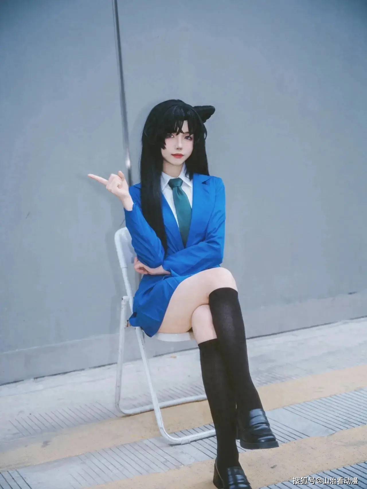 名侦探柯南cos:小兰神还原,发型太难看,大长腿太美了