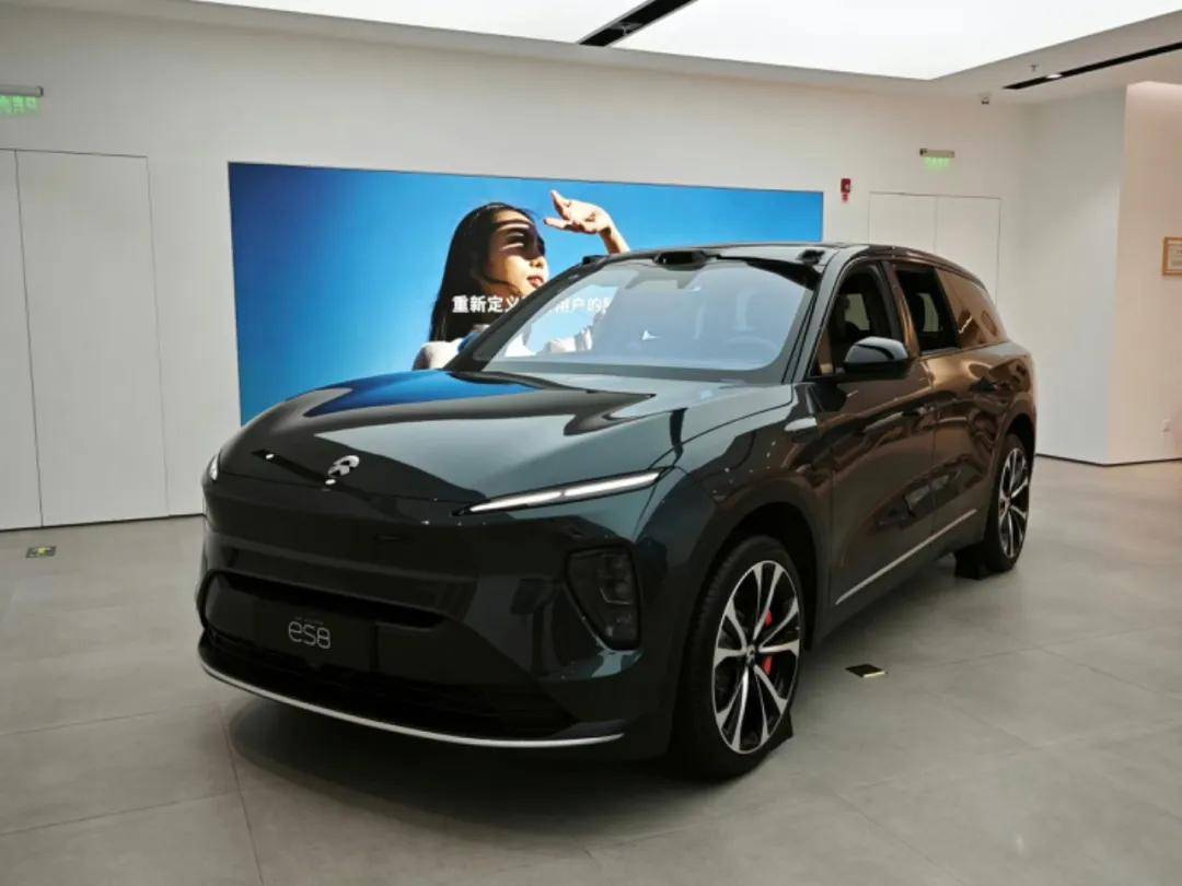 维权车主哭诉:买车前是大爷,背刺后是孙子