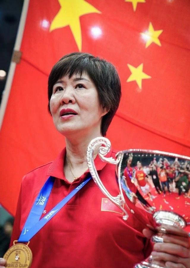 中国排坛保守势力的阻碍:对郎平的偏见与错失机遇