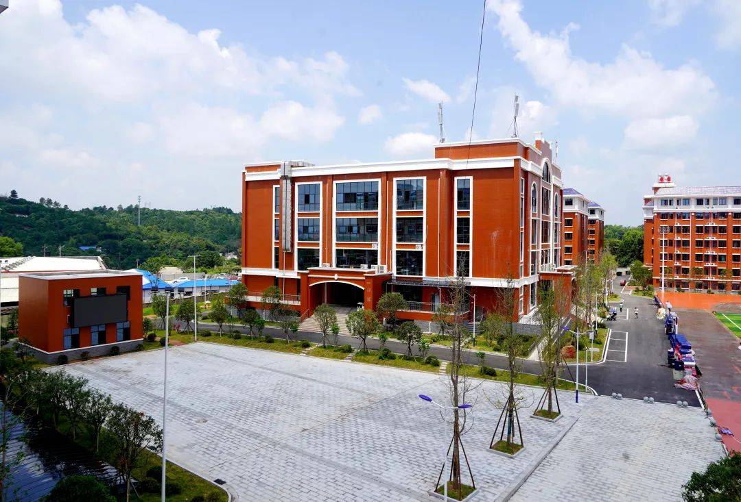 湖南医药职业中等专业学校分数线是多少?