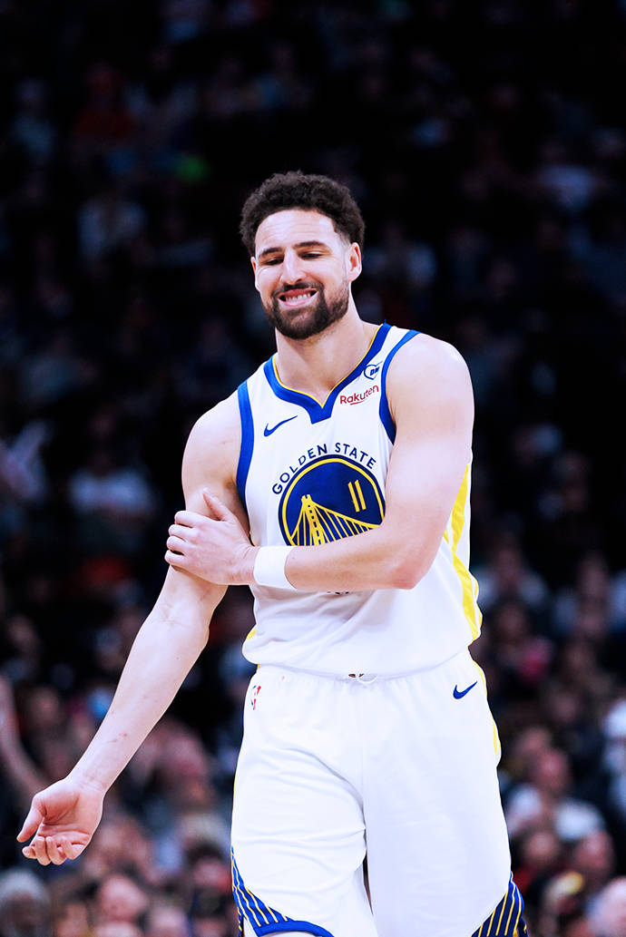 答案出人意料!权威队友坦白:毫无疑问,科比差远了