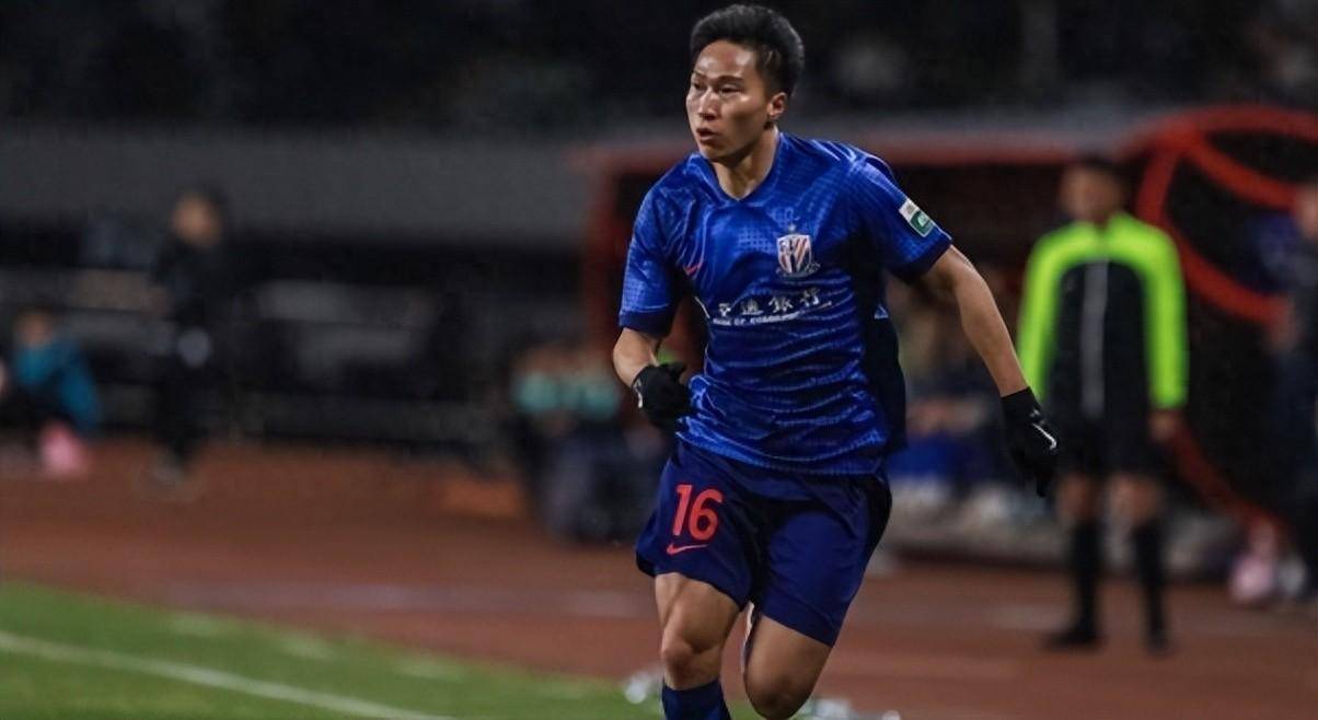 津门虎当初死活不愿意留的人,如今中韩之战首发,成功盯死孙兴慜