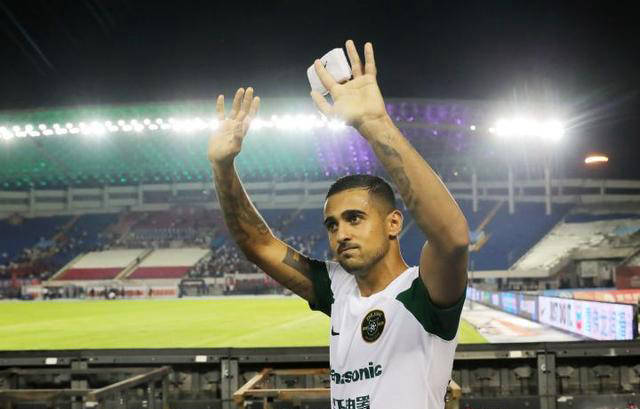 莱昂纳多:超越奥斯卡,心系中国足球