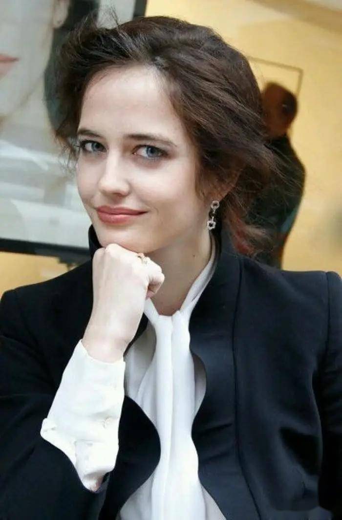 伊娃格林的才华与美貌兼具,这女神谁能抵挡得住?