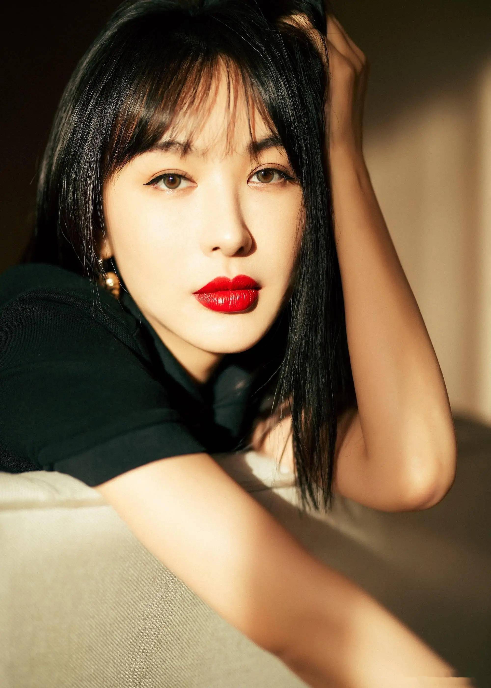 李菲儿这组写真曝光,再次证明她不愧是晓明哥前女友,美貌与才华兼具!