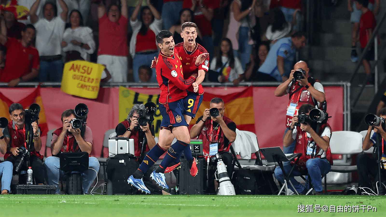 西班牙足球名记:目前的西班牙队是史上最弱之一