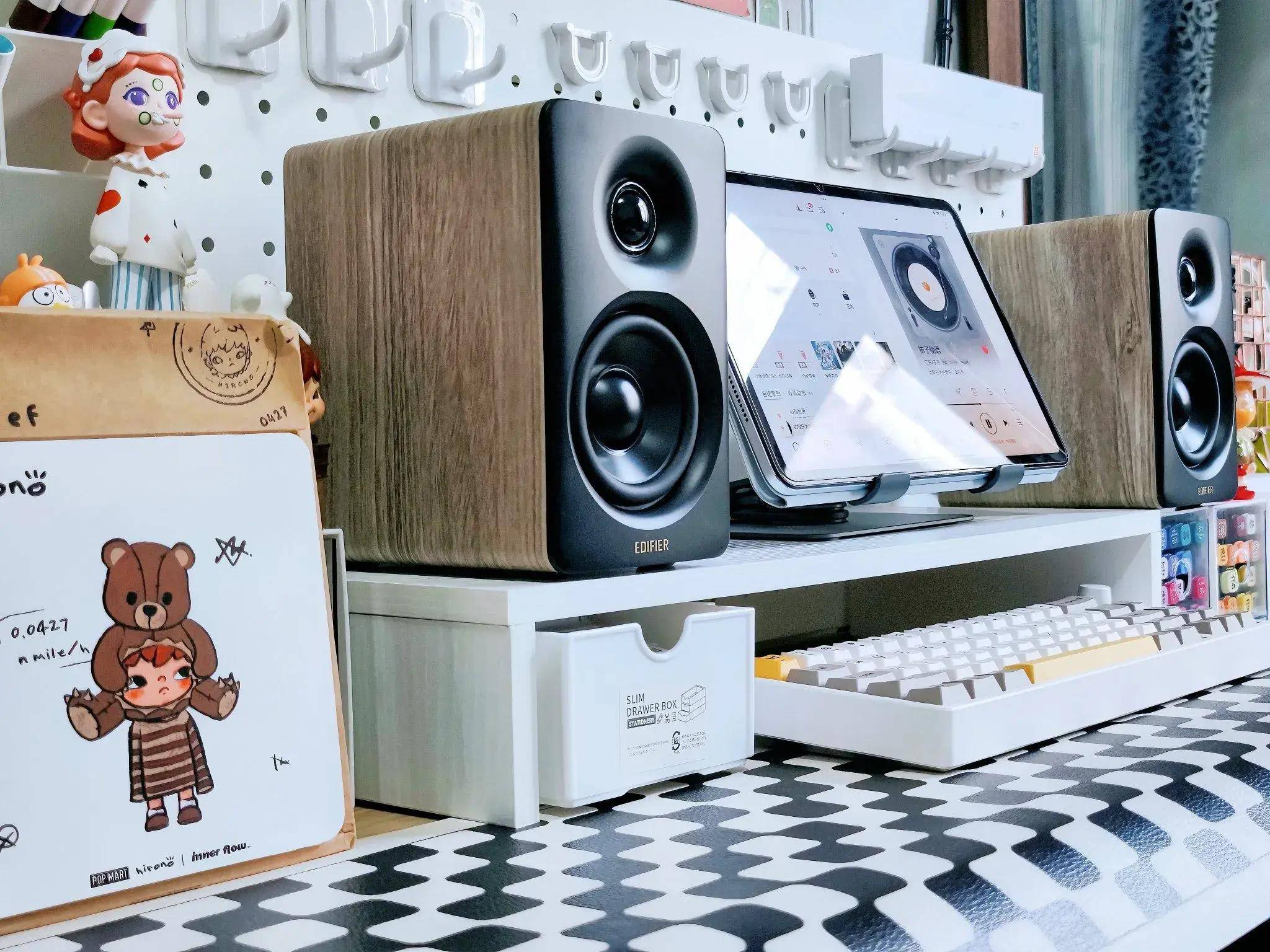 小桌面也有大舞台？漫步者N300多媒体音箱，让小家里也容得下演唱会！