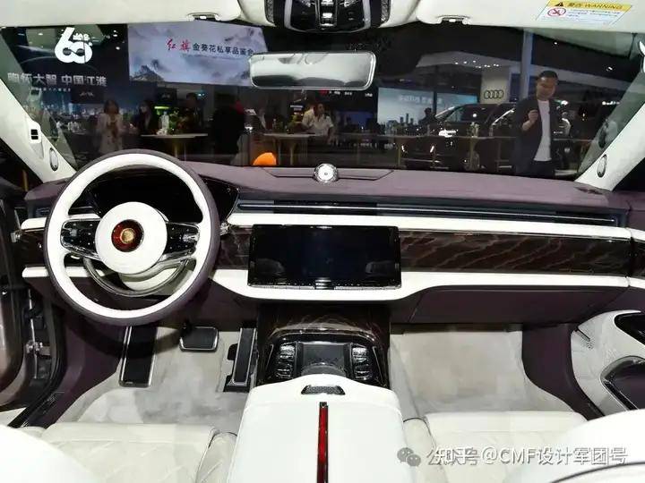 下面通过大量的产品案例来感受一下~三,双色产品案例欣赏图 格力