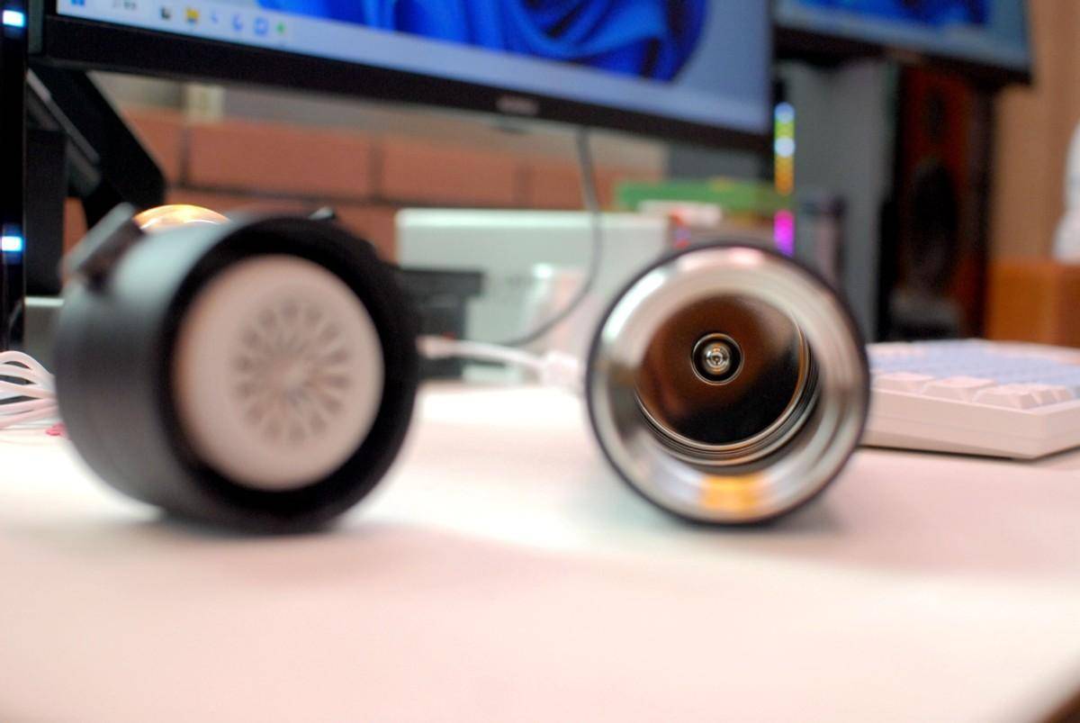 米家弹盖保温杯:一键操作,优雅随行,温暖每一刻