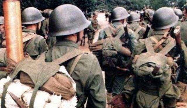 越南士兵装备图片