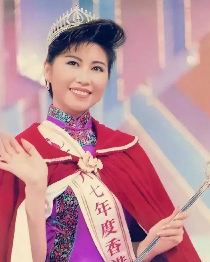 一婚作曲家,二婚富豪,三婚初恋,她活成少女,创业后身家过亿