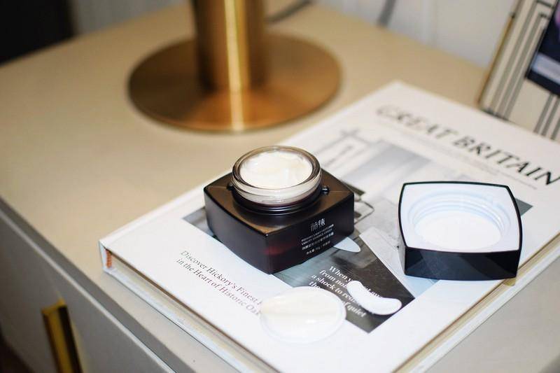 赫徕力作: 独创三段六型,千元淡纹致功效体验