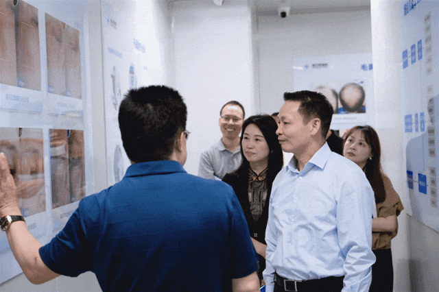 东湖高新区党工委副书记生物城党委书记王晓林一行莅临新北辰集团指导