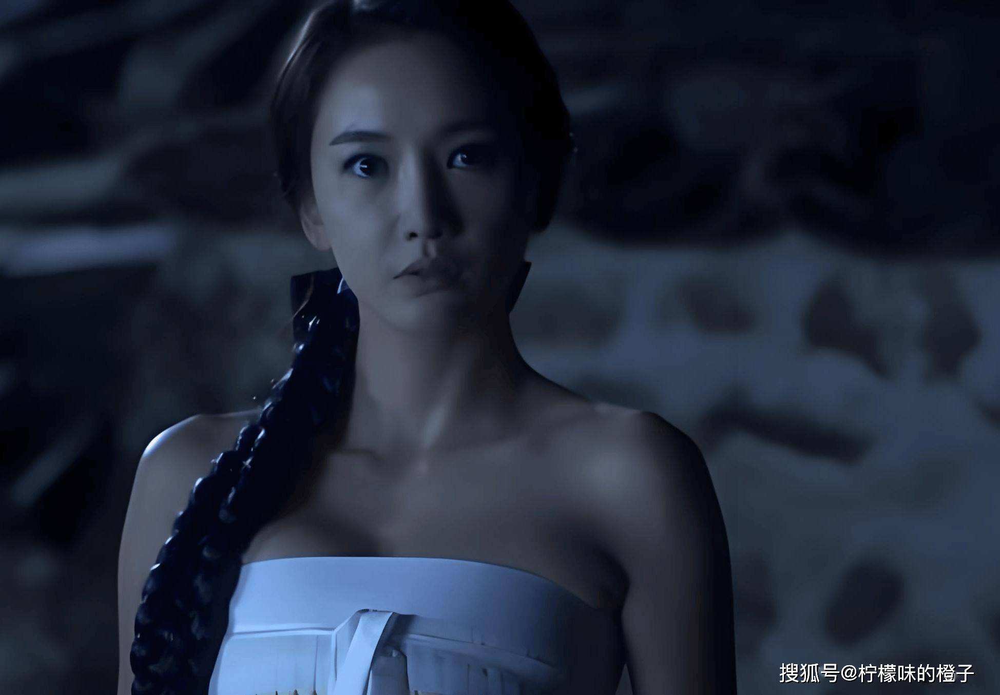 成恩火辣身材曝光,韩国性感女星大胆献身艺术