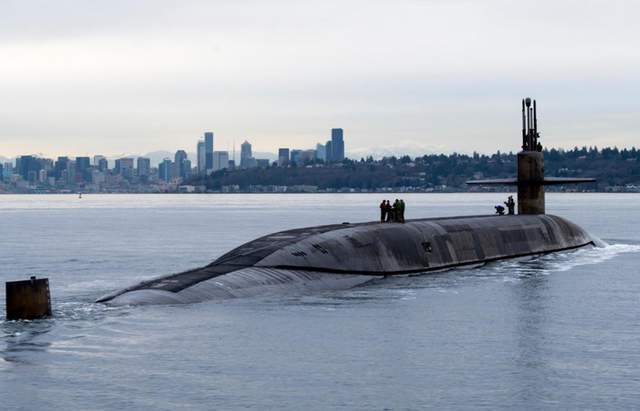 毕竟早些年中国海军的潜艇部队构成是常规动力潜艇占据主要位置,核