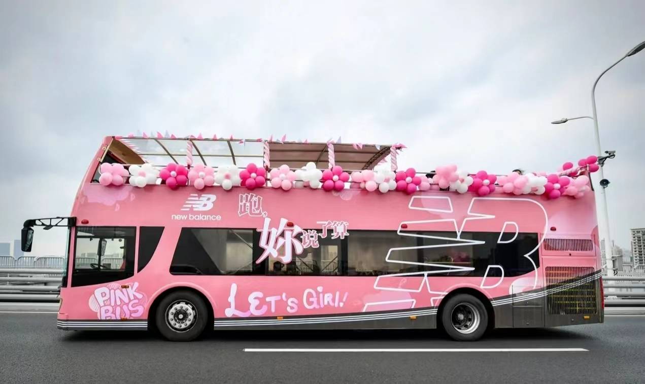 江汽集团双层巴士:成为市民游客旅游体验的新选择