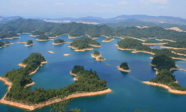 千岛湖平均水深30米,已蓄水60年,湖里最大的鱼到底有多大?