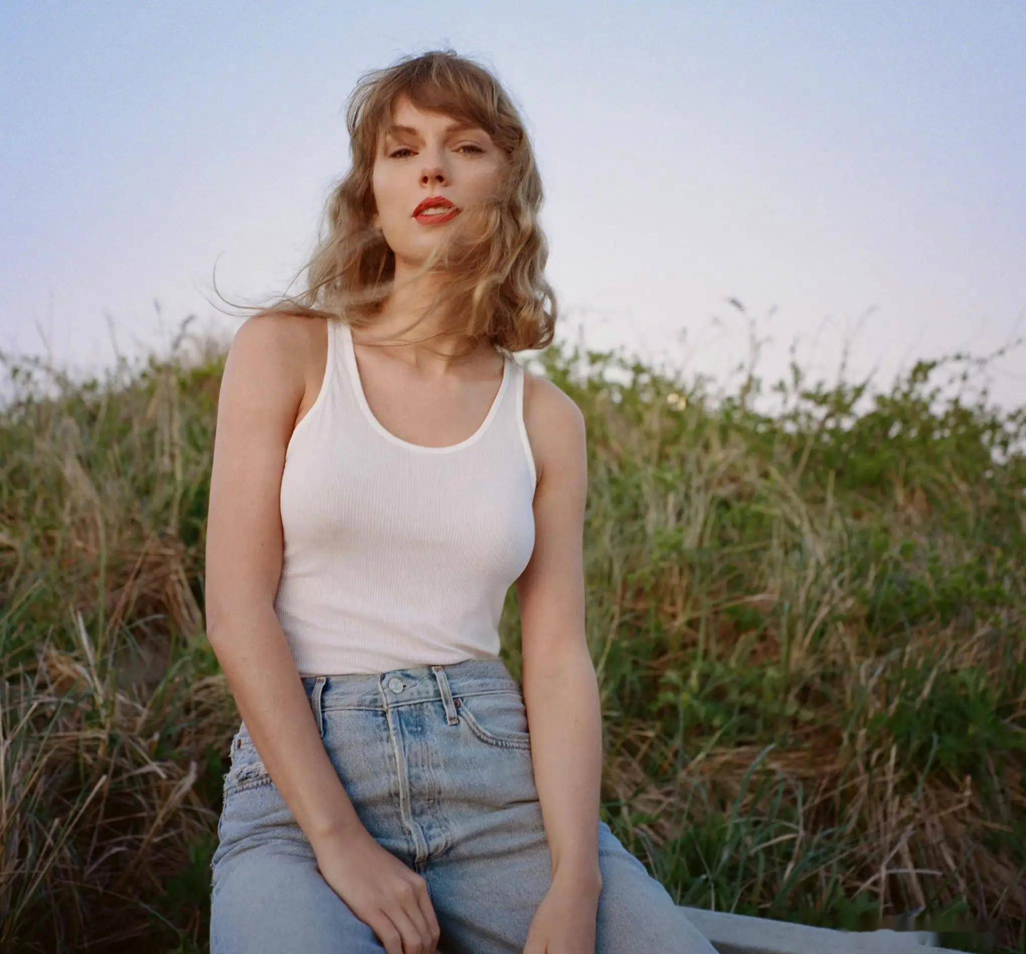 泰勒·斯威夫特(taylor swift),这个名字在全球乐坛无人不知,无人不晓