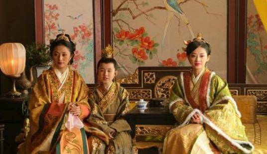 生,皇帝不想传位给他,太后:你也是宫女生的_太子_朱常洛_明神宗朱翊钧