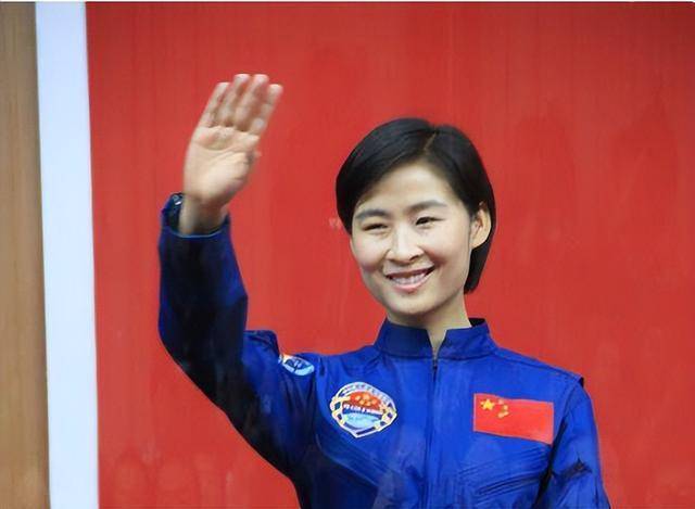 中国首位女航天员刘洋,结婚8年未生子,飞天前为丈夫留2条遗言
