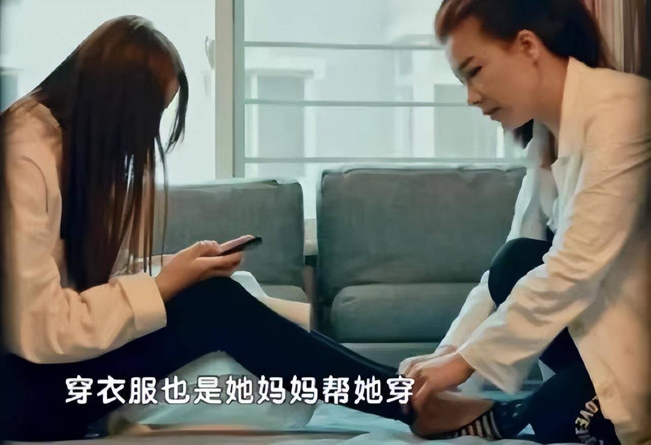 回顾16岁巨婴刘思琦:吃饭靠人喂,每天花销过万,如今过得怎样了