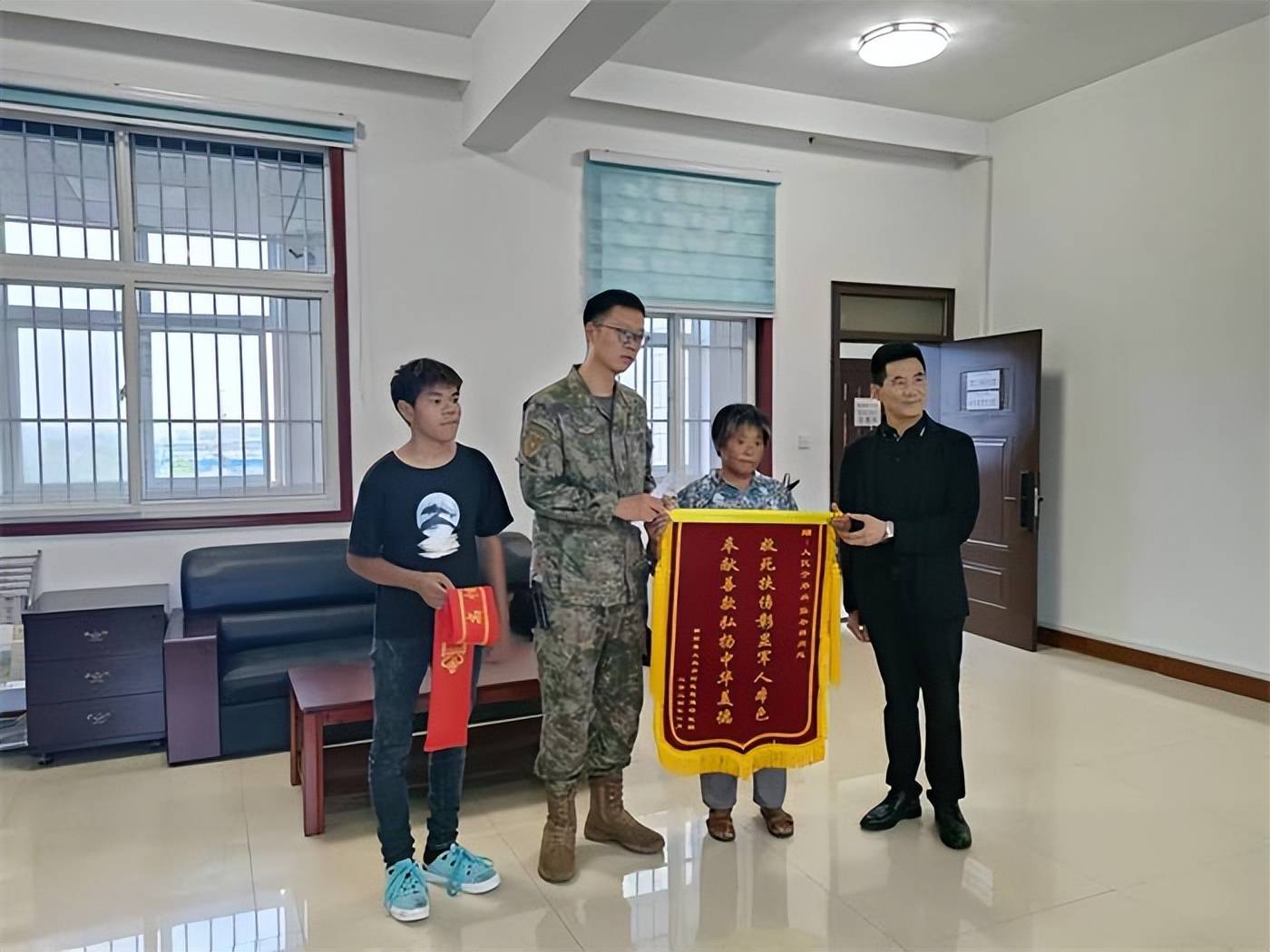 7月8日下午3点,雨下的正大,但是依旧挡不住家住南阳市新野县上庄乡